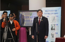 Không gian trưng bày ‘Dưới cờ Đảng quang vinh’ khẳng định vai trò khoa học xã hội