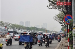 Đường Võ Chí Công thi công gây ùn tắc giờ cao điểm