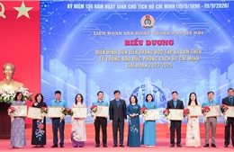 Hà Nội tôn vinh 30 điển hình học tập làm theo Bác và tuyên dương 100 thợ giỏi