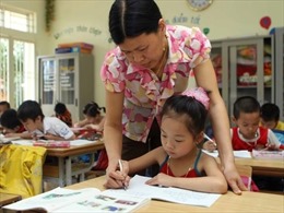 Hà Nội khuyến khích các cơ sở giáo dục thu học phí qua thẻ 