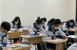 Ngày 17/6: Thí sinh thi vào lớp 10 Hà Nội đến điểm thi làm thủ tục 