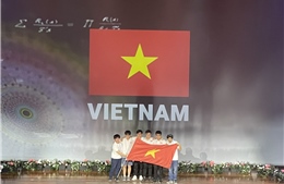 Chắp cánh tài năng để học sinh Việt Nam &#39;bội thu&#39; trái ngọt trên đấu trường quốc tế