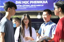  Gần 5.000 học sinh, phụ huynh tham gia ngày hội khối ngành Khoa học và Công nghệ