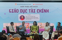 Ra mắt bộ sách &#39;Giáo dục tài chính&#39; dành cho học sinh phổ thông