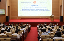 Tăng cường tập huấn cán bộ, giáo viên tham gia phổ cập giáo dục và xóa mù chữ 