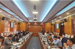 Trường Đại học nỗ lực thu hút chuyên gia giỏi là người nước ngoài đến làm việc