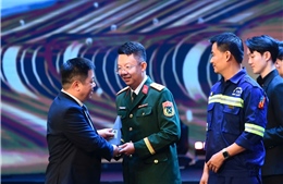 Nhà báo 'việc tử tế'
