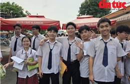 Đề Toán 'dễ thở', thí sinh kết thúc môn thi thứ hai tốt nghiệp THPT 2026 