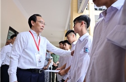 Bộ trưởng Bộ Giáo dục và Đào tạo: Đặt quyền lợi chính đáng của thí sinh lên hàng đầu  