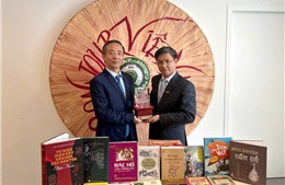 Tăng cường kết nối văn hóa giáo dục với cộng đồng người Việt tại Pháp và Ý