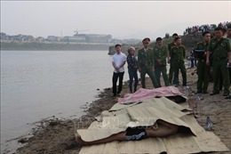 Tắm sông Đà, 8 học sinh bị tử vong thương tâm