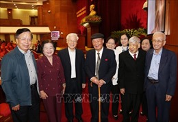 Tổng Bí thư, Chủ tịch nước Nguyễn Phú Trọng chủ trì Hội nghị gặp mặt cán bộ lãnh đạo cấp cao nghỉ hưu
