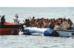 Chìm tàu ngoài khơi Tunisia, ít nhất 70 người di cư thiệt mạng
