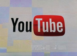 YouTube trước áp lực bảo vệ người dùng trẻ tuổi