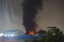Cháy lớn thiêu rụi Công ty may mặc Makalot Việt Nam
