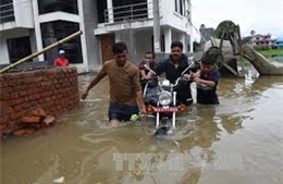 Lũ lụt nghiêm trọng tại Ấn Độ và Sierra Leone