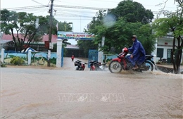 Đắk Lắk: Hàng trăm ngôi nhà bị ngập, hàng nghìn ha lúa chìm trong biển nước