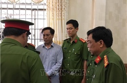 Bắt tạm giam Phó Chủ tịch và nguyên Chủ tịch UBND thành phố Trà Vinh