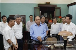 Thủ tướng Nguyễn Xuân Phúc dâng hương tưởng nhớ Bác Hồ tại Nhà 67