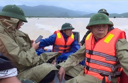 Lũ cuốn trôi cả đoàn công tác của huyện Tuyên Hóa hơn 1 km