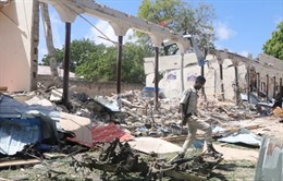 Phiến quân al-Shabaab tấn công căn cứ Mỹ và đoàn xe quân sự của EU