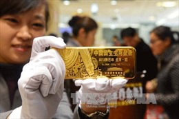 Giá vàng châu Á giảm xuống gần mức thấp nhất hai tháng qua