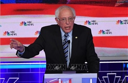 Bầu cử Mỹ 2020: Thượng Nghị sĩ Bernie Sanders nhập viện khi đang tranh cử