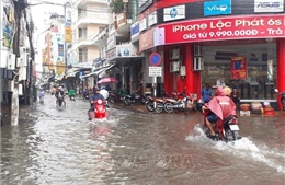 Mưa bão trên diện rộng, nhiều khu vực ở Bạc Liêu chìm trong &#39;biển nước&#39;