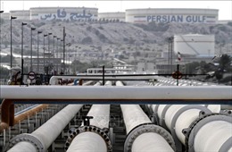 Iran tiếp tục xuất khẩu dầu mỏ bất chấp trừng phạt của Mỹ