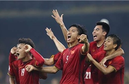  Chung kết AFF Suzuki Cup 2018: Việt Nam dẫn trước 2-1 sau hiệp 1 với sự tỏa sáng rực rỡ của hàng tiền vệ