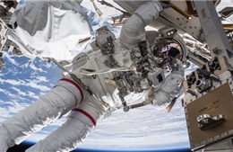 NASA lắp đặt &#39;bến đỗ&#39; cho tàu vũ trụ thương mại trên ISS