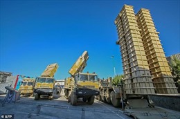 Iran trình làng tên lửa phòng không S-300 tự sản xuất