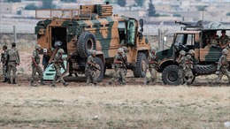 Người Kurd phản công, tấn công thành phố biên giới của Thổ Nhĩ Kỳ
