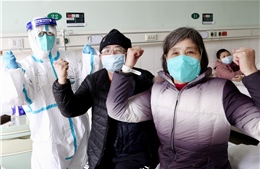 Trung Quốc: Nhóm 20 bệnh nhân virus Corona đầu tiên phục hồi và xuất viện tại Vũ Hán