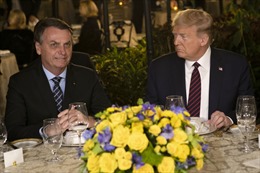Thư ký Báo chí Tổng thống Brazil dương tính với virus SARS-CoV-2 vài ngày sau bữa tiệc ngồi cạnh Tổng thống Trump