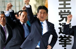 Thủ tướng Nhật Bản chính thức ban bố tình trạng khẩn cấp vì COVID-19