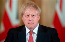 Thủ tướng Anh Johnson phải thở ôxy vì bệnh COVID-19 không cải thiện