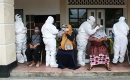 COVID-19 tại ASEAN hết 9/12: Toàn khối trên 1,28 triệu ca bệnh; Indonesia vẫn nghiêm trọng, Philippines ‘hạ nhiệt’