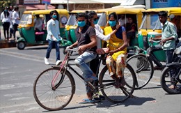 Sóng COVID-19 &#39;hạ nhiệt&#39;, Ấn Độ mở cửa các thành phố lớn