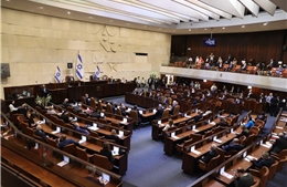 Quốc hội Israel phê chuẩn chính phủ liên hiệp, chấm dứt 12 năm cầm quyền của Thủ tướng Netanyahu