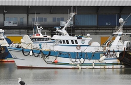Pháp bắt một tàu đánh cá của Anh, đe dọa &#39;hành động pháp lý&#39;