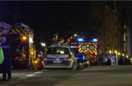 Ít nhất 2 người thiệt mạng khi cảnh sát nổ súng vào một chiếc xe ô tô ở Paris, Pháp