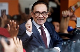 Quốc vương Malaysia chỉ định ông Anwar Ibrahim làm thủ tướng và đứng ra thành lập chính phủ
