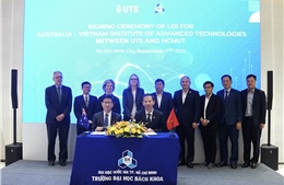 Khai giảng khóa đầu tiên chương trình Liên kết cử nhân kỹ thuật quốc tế HCMUT - UTS