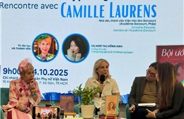 Nhà văn Camille Laurens và nhịp cầu văn học Pháp – Việt