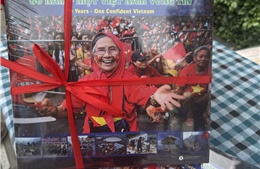 Hành trình 80 năm của đất nước qua sách ảnh &#39;Một Việt Nam vững tin&#39;