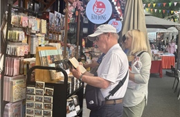 Tết cổ truyền - không gian giao lưu văn hóa trong hội nhập