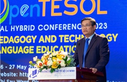Hiệu trưởng Trường Đại học Mở TP Hồ Chí Minh giữ chức Bí thư Đảng ủy Trường nhiệm kỳ 2025 - 2030