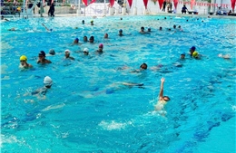 TP Hồ Chí Minh tăng cường dạy bơi an toàn, phòng chống đuối nước cho học sinh
