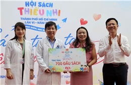 Mang sách đến bệnh viện, lan tỏa văn hóa đọc cho thiếu nhi